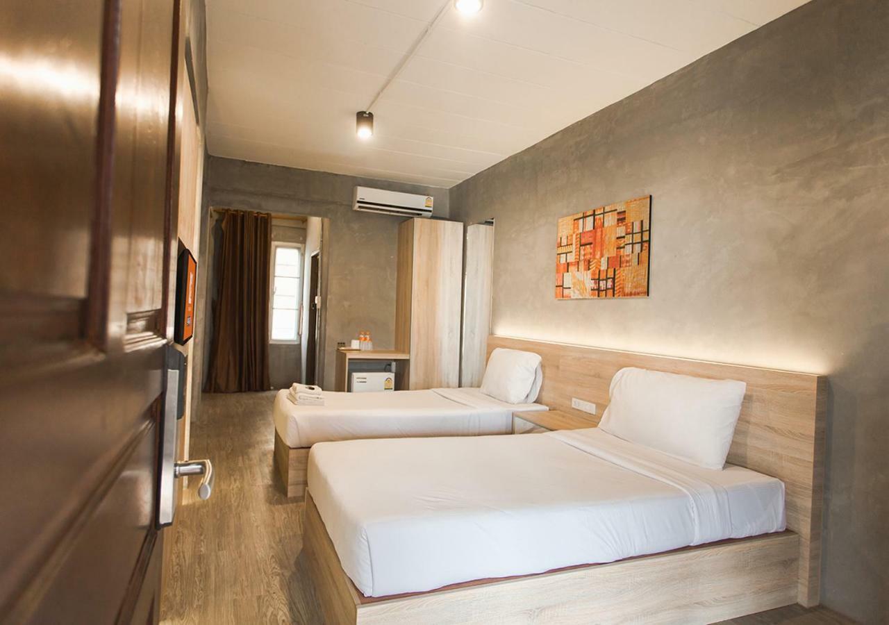 B2 Santitham Hotel Chiang Mai Esterno foto